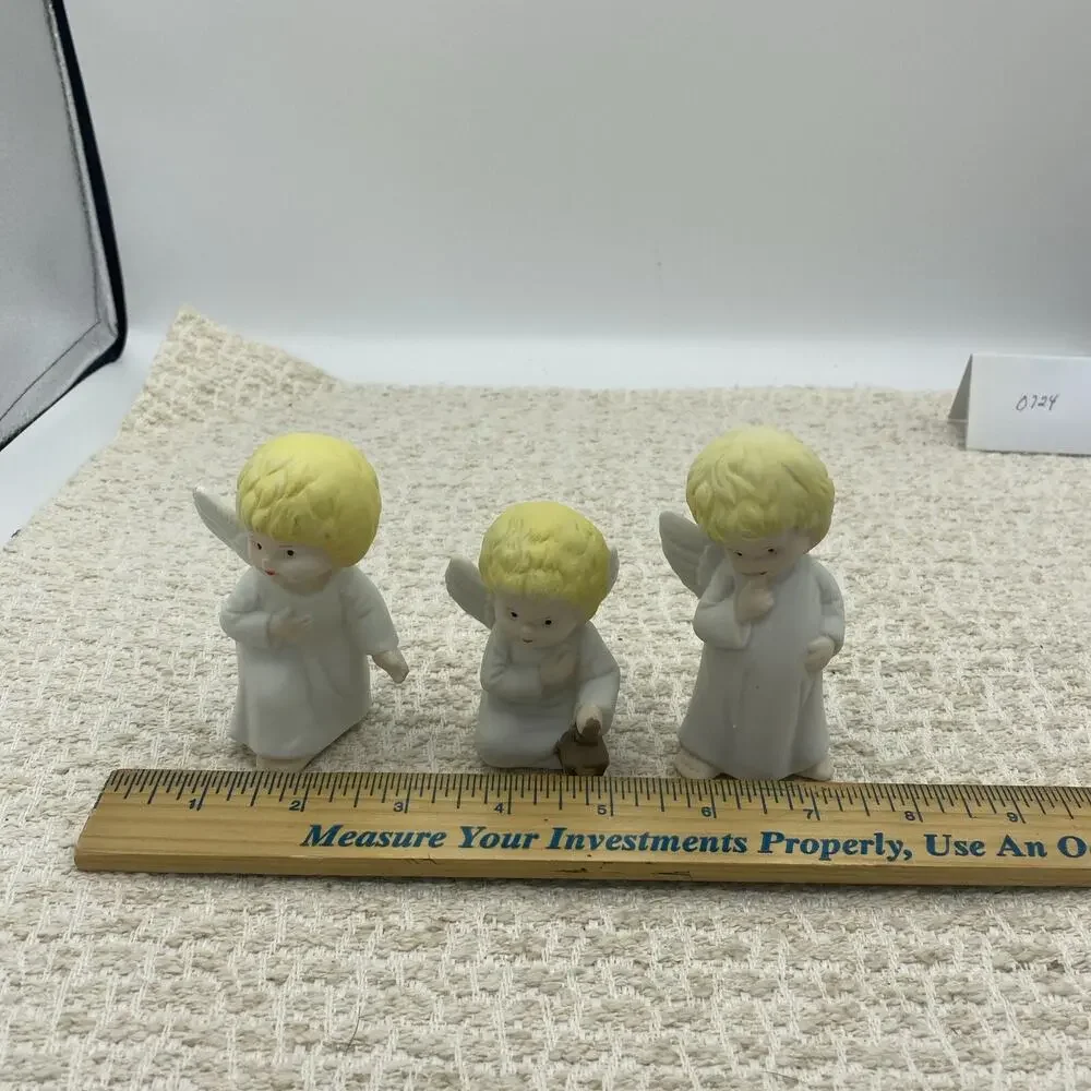 VINTAGE GROUP OF THREE BABY ANGELS, CERAMIC FIGURINES